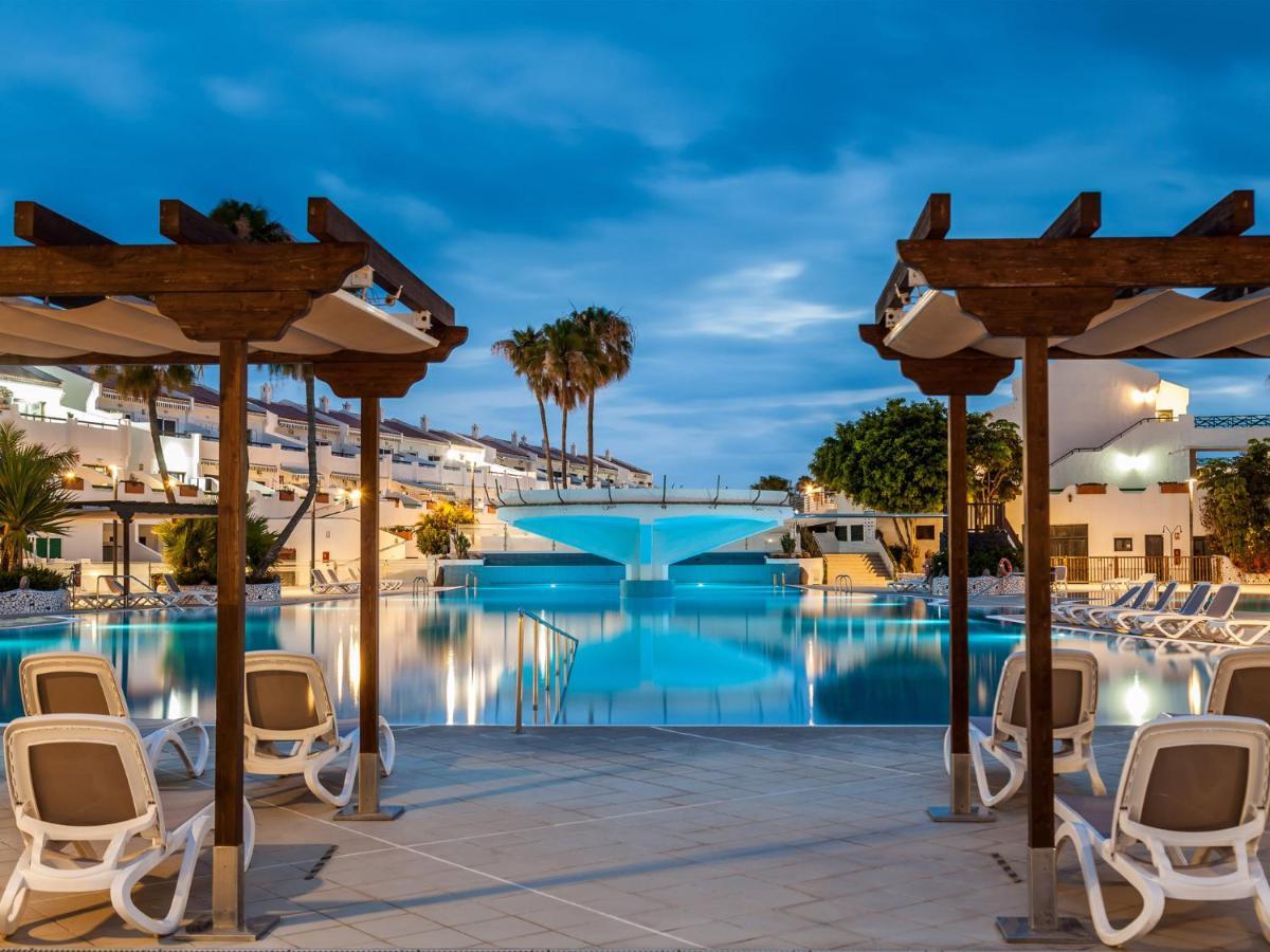 Blue Waters Apartment With Heated Pool طوستا ديل سيلونثيو المظهر الخارجي الصورة